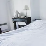 Bright Apartment Place De La Bastille
